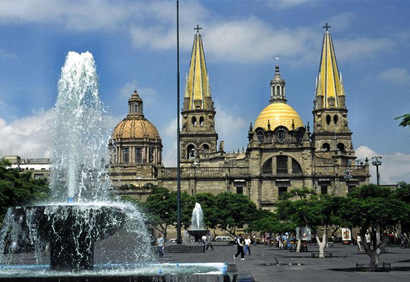 Hotel Colon Express Guadalajara Exterior photo